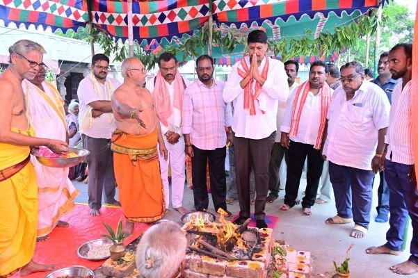 బాపట్ల శ్రీ క్షీర భావనారాయణ స్వామి వారి ఆలయంలో ఘనంగా వరుణ జపములు మరియు వరుణ యాగం