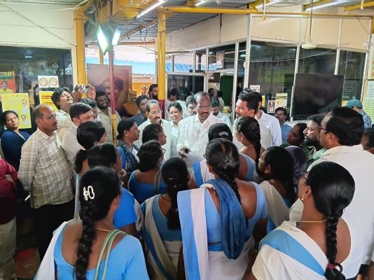 ఆశా వర్కర్లకు కనీస వేతనాలు ఇవ్వాలి  -- ఎమ్మెల్యే బడేటి చంటి కి వినతి
