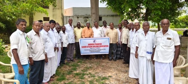 కలికిరిలో లాంఛనంగా సీనియర్ సిటిజన్ యూనిట్ ప్రారంభం