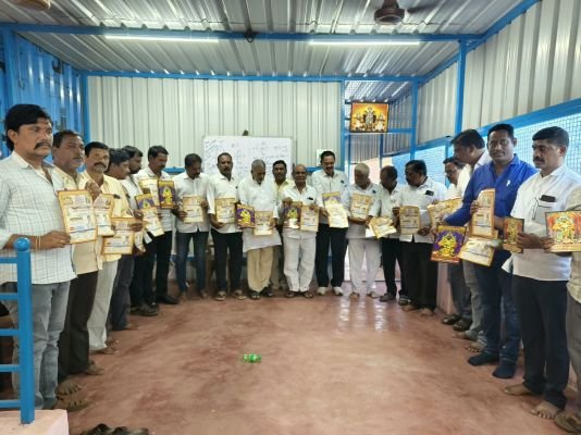 బలిజ సంగీయులు ఐక్యంగా ఉండాలి ఈనెల 25న బలిజ చైతన్య సదస్సు