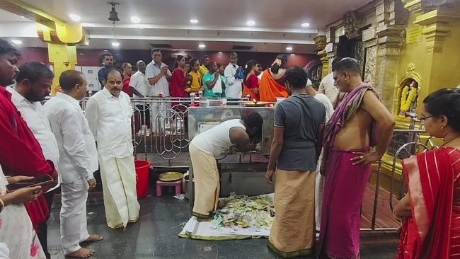రాజరాజేశ్వరి అమ్మవారి హుండీ ఆదాయం రూ. 35.90 లక్షలు