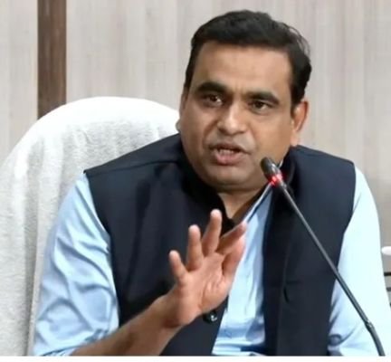 జ్ఞానేష్ కుమార్ వెంటనే రాజీనామా చేయాలి*