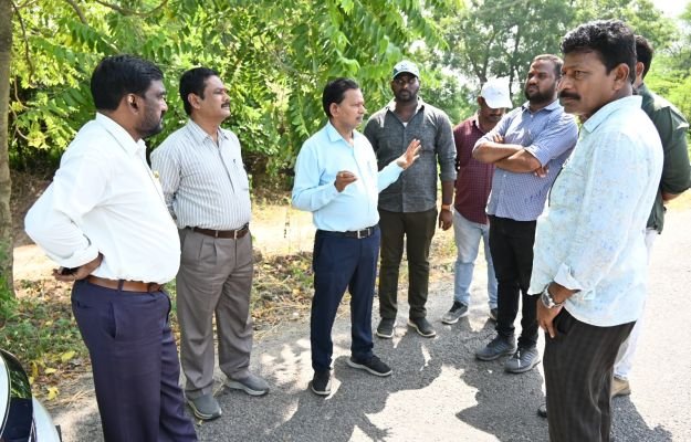 బతుకమ్మ నిమజ్జన ఘాట్ పనులను పరిశీలించిన జీఎం