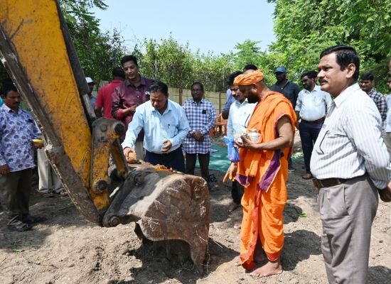 ఉద్యోగుల సంక్షేమానికి సింగరేణి సంస్థ పెద్దపీట