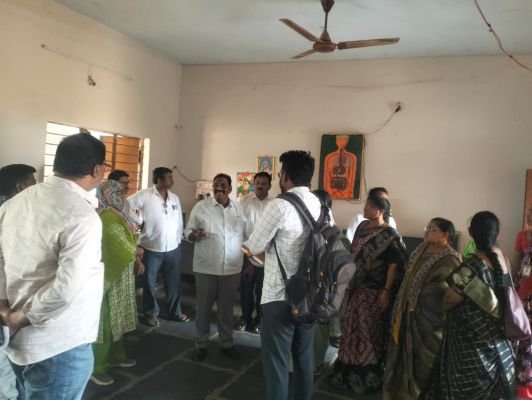 స్ట్రాంగ్ రూముల పరిశీలన