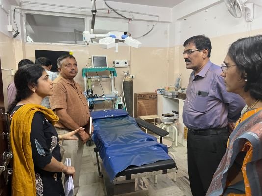 ప్రైవేట్ ఆసుపత్రుల్లో నిబంధనలు పాటించాలి.  