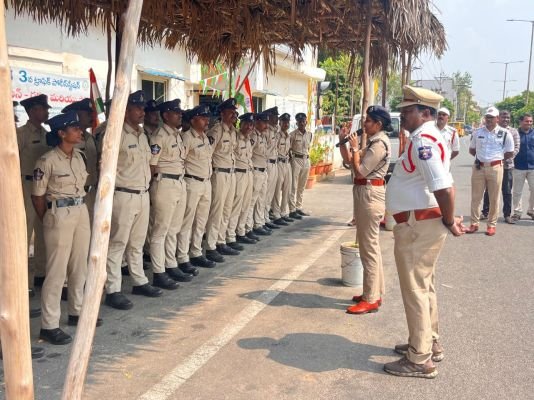 నూతన కానిస్టేబుళ్లకు ట్రాఫిక్ విధులపై సూచనలు
