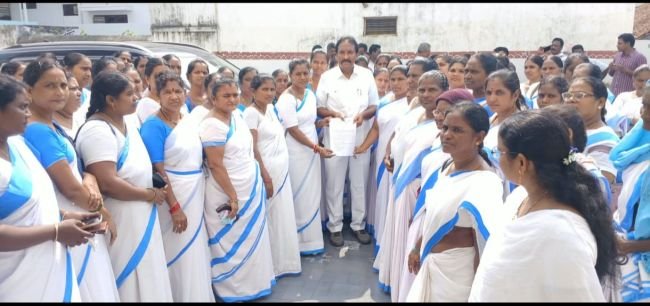 ఆశావర్కర్స్కు కనీసవేతనాలు చెల్లించాలి.