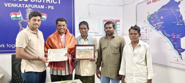 జాతీయ అవార్డు గ్రహీత చంద్రకళకు పోలీస్ శాఖ సత్కారం