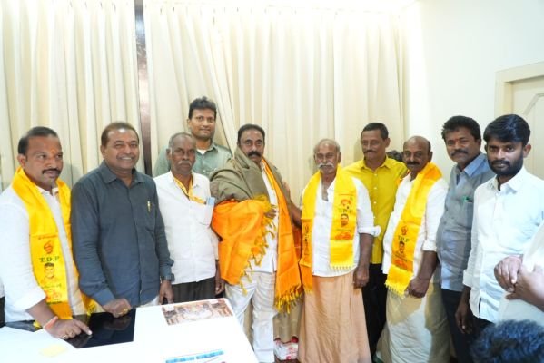 కావలిలో జోరు పెంచిన ఎమ్మెల్యే కావ్యకృష్ణారెడ్డి.. వైసీపీకి భారీ ఎదురుదెబ్బ!