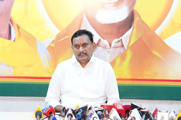 విజయవాడలో పండుగల సందడి.. సరస్ మేళా, దసరా ఉత్సవాలు, విజయవాడ ఉత్సవ్‌తో నగరానికి కొత్త శోభ