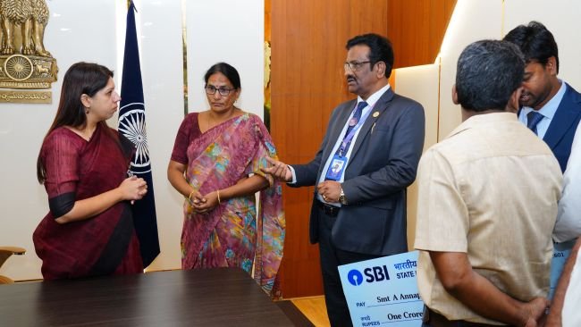 మృతుడి కుటుంబానికి రూ.1.14 కోట్ల బీమా