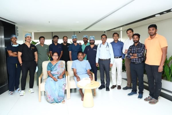 ఛాతీ తెరవకుండానే చీలిన ప్రధాన రక్తనాళానికి చికిత్స