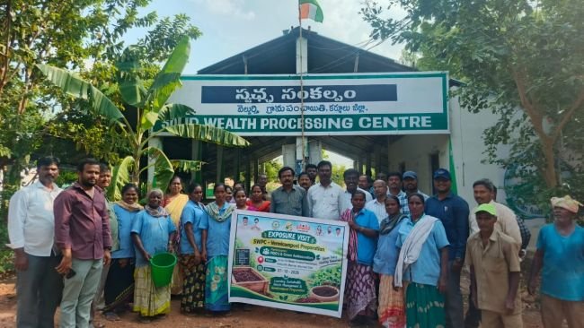 వెల్దుర్తిలో SWPC సందర్శన: వర్మీ కంపోస్ట్, బిన్ బ్యాగ్ విధానాలపై ఎమ్‌పిడిఒ అవగాహన