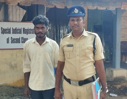 మద్యం తాగి కారు నడిపిన వ్యక్తికి 10 రోజుల సామాజిక సేవ