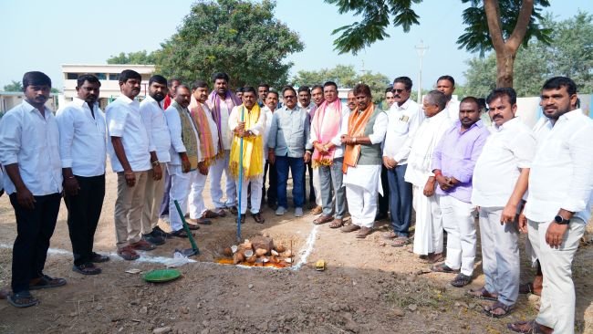 పేదలకు కార్పొరేట్ స్థాయి విద్యే మా లక్ష్యం ఎమ్మెల్యే