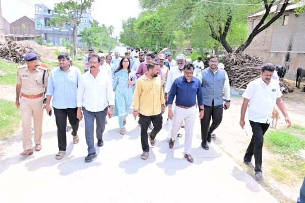 నర్సింగోలులో సీఎం పర్యటన ఏర్పాట్ల పరిశీలన