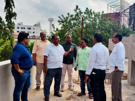 జిల్లాలో తొలి కంటైనర్ సబ్‌స్టేషన్ పనుల పరిశీలన..