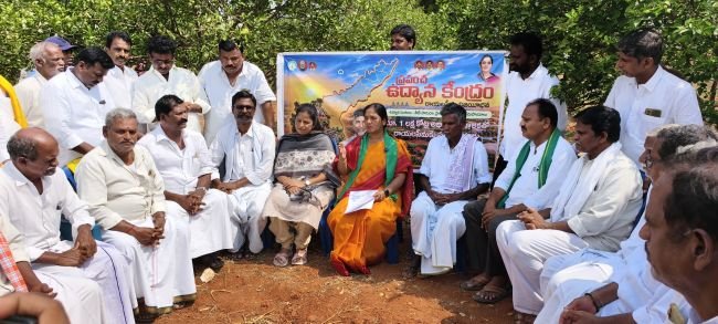 ఉద్యాన రంగంలో విప్లమాత్మకమైన మార్పులు వస్తున్నాయి.. ఎమ్మెల్యే పరిటాల సునీత