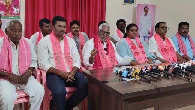 తెలంగాణకు శనిలా మారిన సీఎం