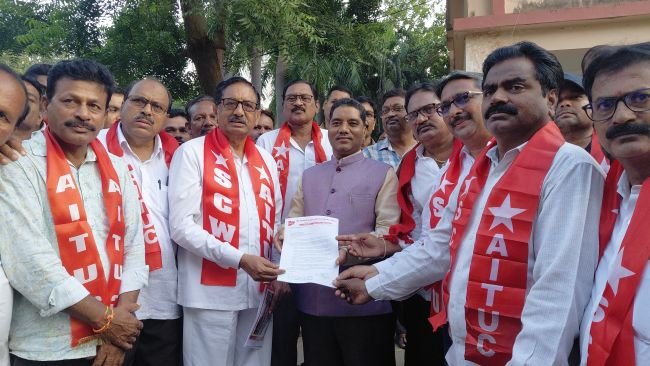 సీఎంపీఎఫ్ సమస్యలు వెంటనే పరిష్కరించాలి