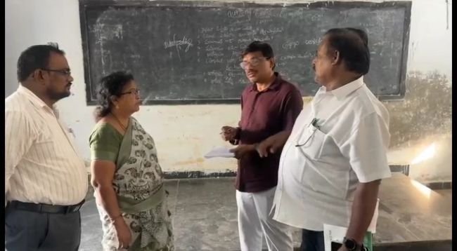 అద్దంకిలో బ్యాలెట్ బాక్సులు, స్ట్రాంగ్ రూమ్‌ల పరిశీలన.