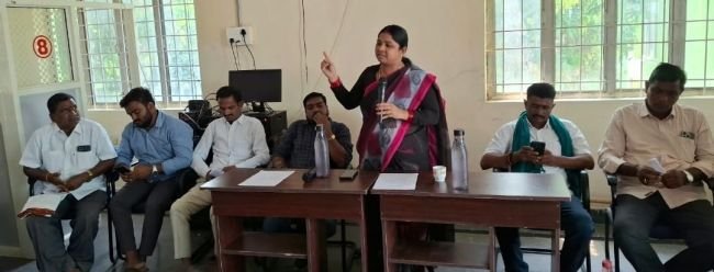 జమ్మికుంట మార్కెట్ యార్డులో కొత్త పత్తికి రూ.8,600 ధర