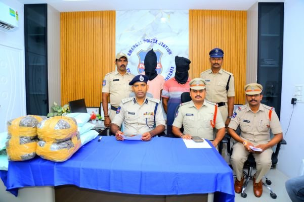 35 కిలోల గంజాయి స్వాధీనం  -ఇద్దరుఅరెస్టు
