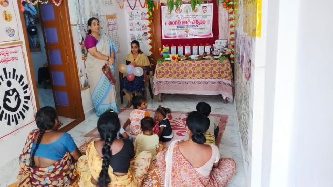 అంగన్వాడీ సేవలు సద్వినియోగం చేసుకోవాలి 