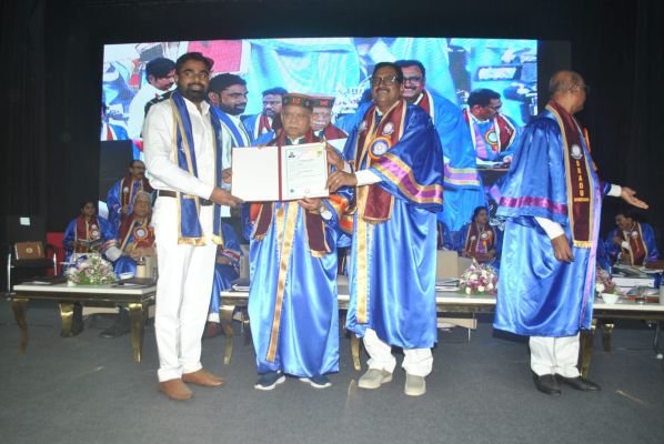 అక్షర సాధన తో అధిరోహించిన శిఖరం