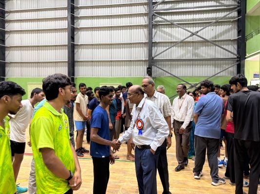 సిద్ధార్థలో షటిల్ సమరం.. సత్తా చాటేందుకు 40 జట్ల పోటీ