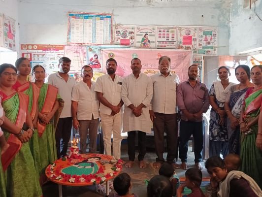 అంగన్వాడి కేంద్రంలో అన్నప్రాసన