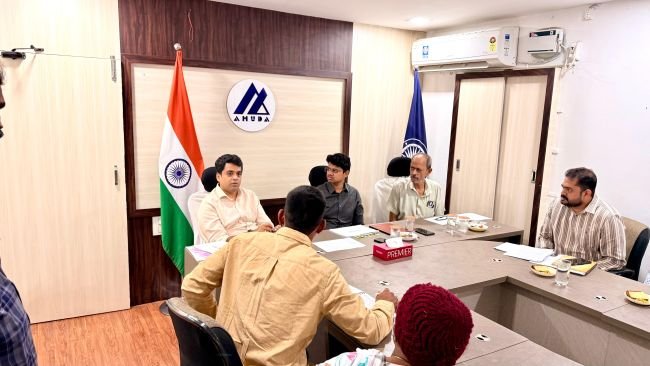 అనంత నగరంలో పింక్ టాయిలెట్లు..  టెండర్ ప్రక్రియకు అహుడా గ్రీన్ సిగ్నల్    సమీక్ష సమావేశంలో  పలు అంశాలపై సుదీర్ఘంగా చర్చించిన చైర్మన్  టి సి వరుణ్, వైస్ చైర్పర్సన్ జాయింట్ కలెక్టర్ విష్ణు చరణ్ తేజ్