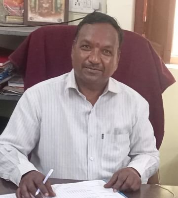 శ్రీ విశ్వనాథ దేవస్థానం ఈవోగా ముక్త రవి బాధ్యతల స్వీకరణ