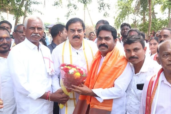 మంత్రి నాదెండ్ల మనోహర్ ను కలిసిన జనసేన మల్లయ్య