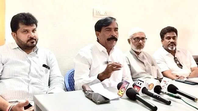 ఓటు హక్కు పరిరక్షణ కోసం శాంతియుత ర్యాలీ  10న టవర్‌ క్లాక్‌ నుంచి సప్తగిరి సర్కిల్‌ వరకు UJAC ర్యాలీ  CEC రాజీనామా చేయాలని.. బ్యాలెట్‌ పేపర్‌ విధానం అమలు చేయాలని డిమాండ్‌