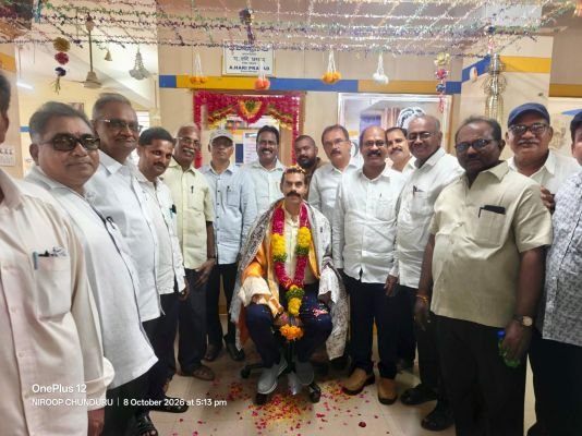 అవనిగడ్డ ఎల్ఐసి బ్రాంచి మేనేజర్ కు కు ఘన సన్మానం