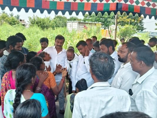 బీఆర్ఎస్ ఉద్యమ నాయకుడు జీడిపల్లి కిషన్ కుటుంబాన్ని పరామర్శించిన...