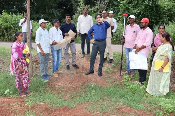 భూ భారతిలొ భూ రీ-సర్వే ను పకడ్బందీగా చేపట్టాలి