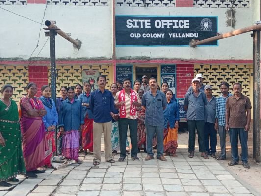 సింగరేణి కాంట్రాక్టు కార్మికులకు లాభాల వాటా, దసరా అడ్వాన్స్ ఇవ్వాలి -