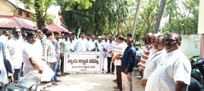 చిన్న తగదాలతో కోర్టులను ఆశ్రయించవద్దు