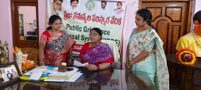 తాటిపూడి బాలికల గురుకుల కళాశాల సమస్యలను పరిష్కరించాలి