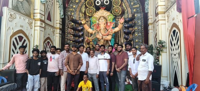 గంగమ్మ ఒడికి చేరిన అతి భారీ ఏకదంత వినాయకుడు