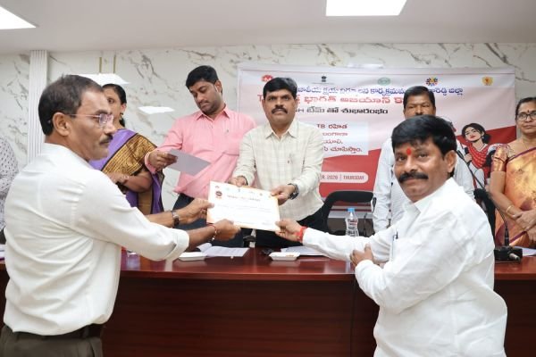 క్షయ వ్యాధి నిర్మూలించడంలో చిన్న చెల్మెడ గ్రామం  