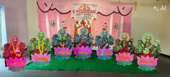 శారద విద్యానికేతన్‌లో వైభవంగా ముందస్తు దసరా వేడుకలు
