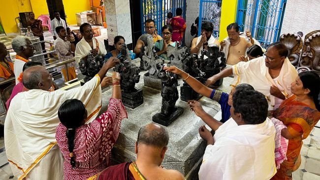 నంద్యాలలో నవ నారసింహులకు పంచామృత అభిషేకం