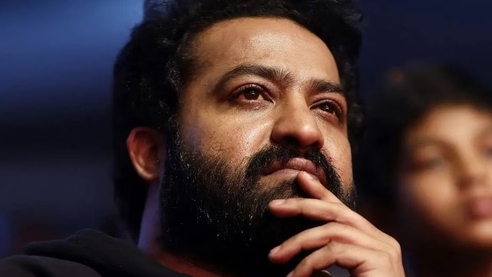 జూనియర్ ఎన్టీఆర్ అభిమానులపై హైదరాబాద్ పోలీస్ కమిషనర్ వీసీ సజ్జనార్ ఆగ్రహం.. అసలేం జరిగింది?