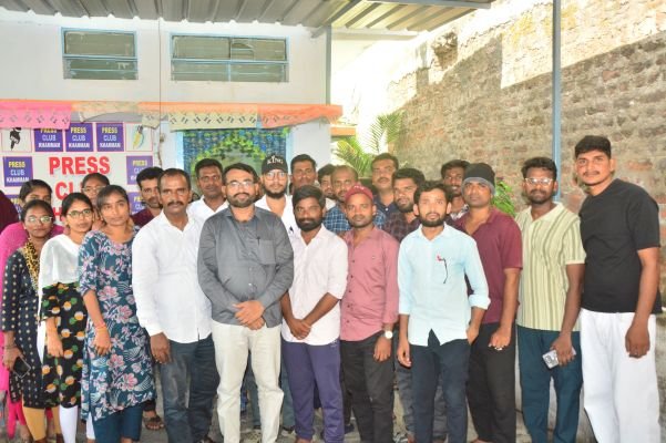 పట్టభద్రుల ఎమ్మెల్సీ ఎన్నికల బరిలో అశోక్ సార్ 