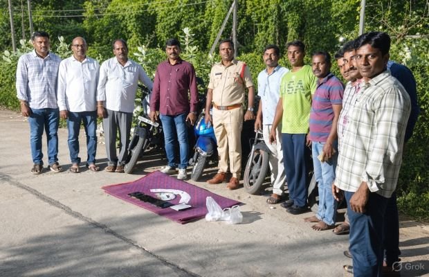 గొర్రెకుంట లో పేకాట శిబిరంపై టాస్క్ ఫోర్స్ పోలీసుల దాడి