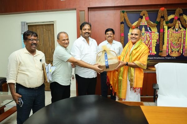 నగరాభివృద్ధికి టీటీడీ 200 కోట్లు విడుదల  -జేఈఓకు టిటిడి చైర్మన్, వైస్ చైర్మన్ కృతజ్ఞతలు 